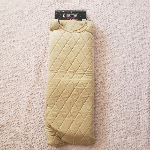 The Christmas Shoppe Plush Beige Tree Skirt - Picture 2 of 9